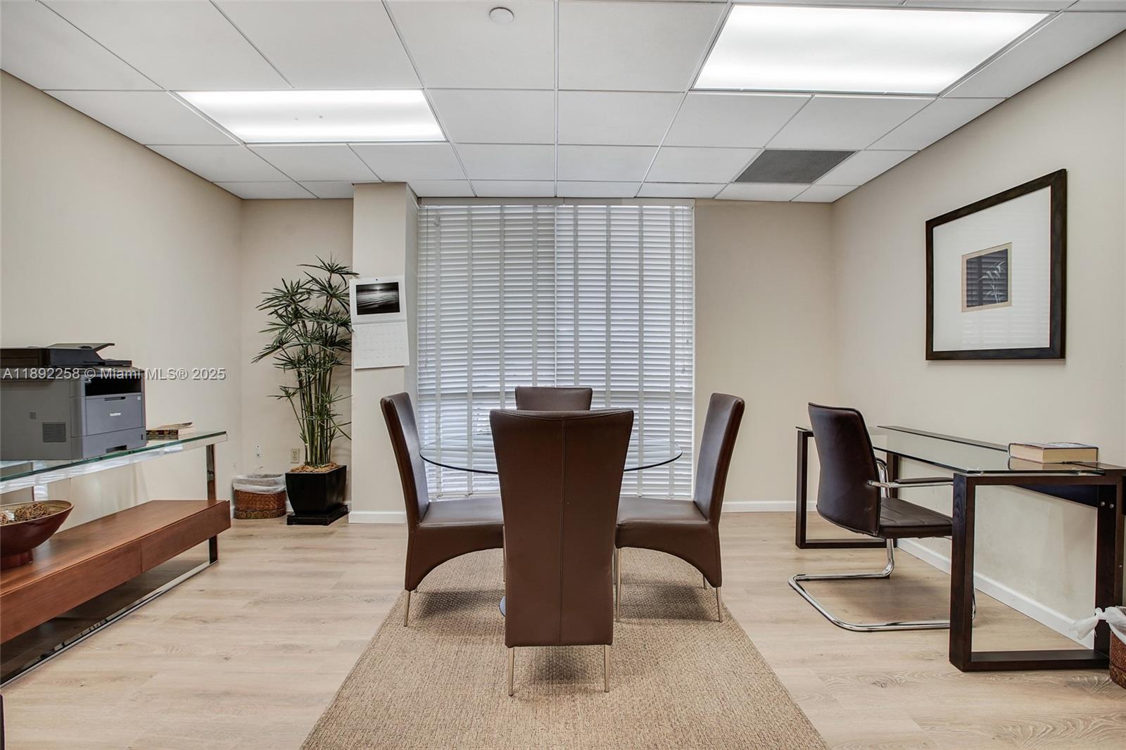 2351 Douglas Rd #604 Miami, FL 33145