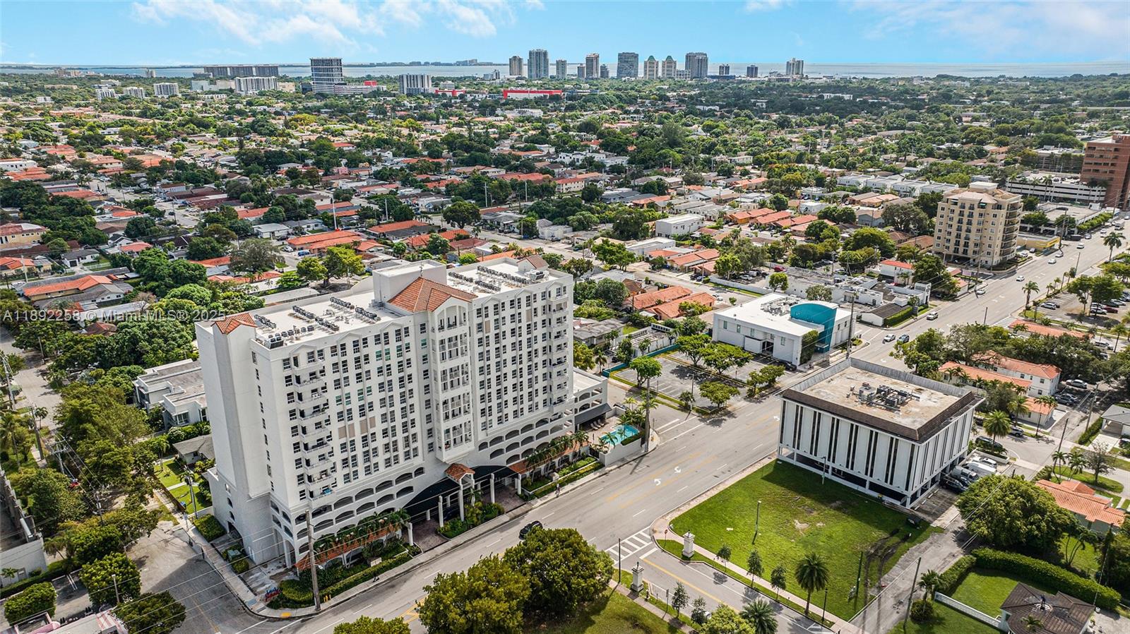 2351 Douglas Rd #604 Miami, FL 33145