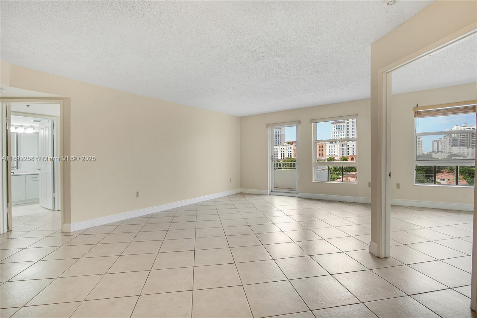 2351 Douglas Rd #604 Miami, FL 33145