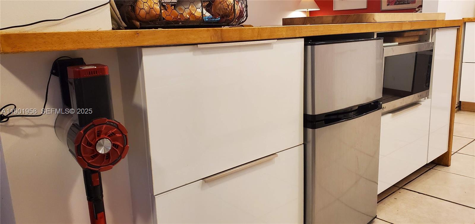 17890 W Dixie Hwy #515 North Miami Beach, FL 33160