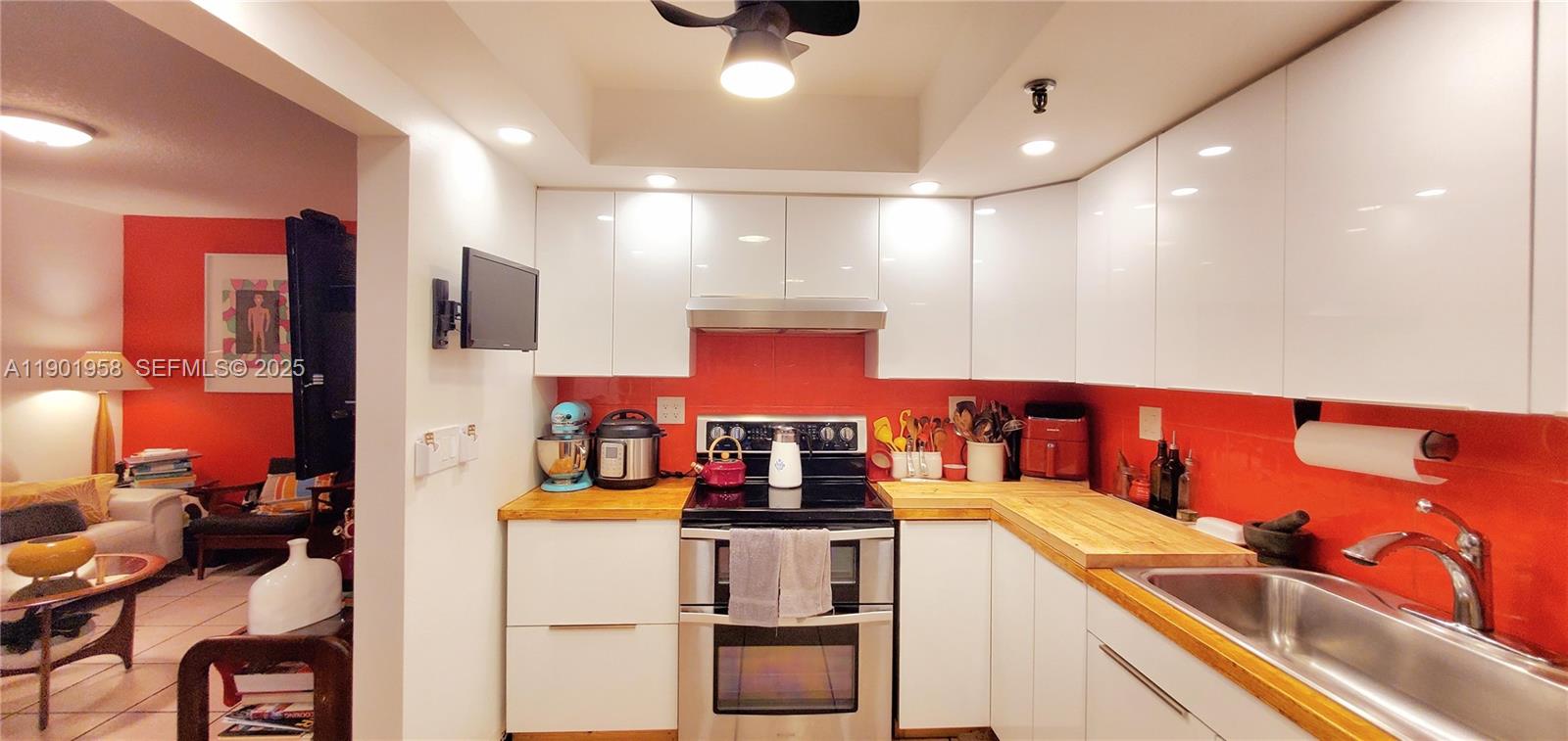 17890 W Dixie Hwy #515 North Miami Beach, FL 33160