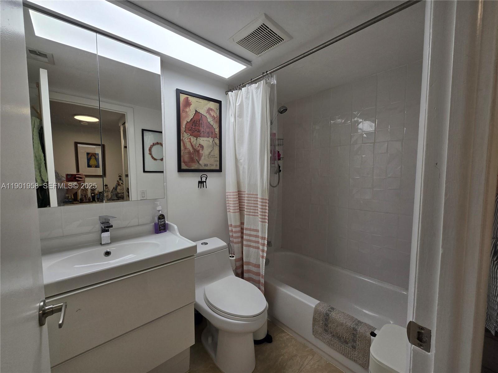 17890 W Dixie Hwy #515 North Miami Beach, FL 33160