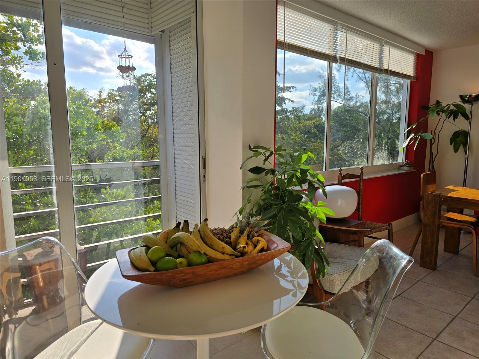 17890 W Dixie Hwy #515 North Miami Beach, FL 33160