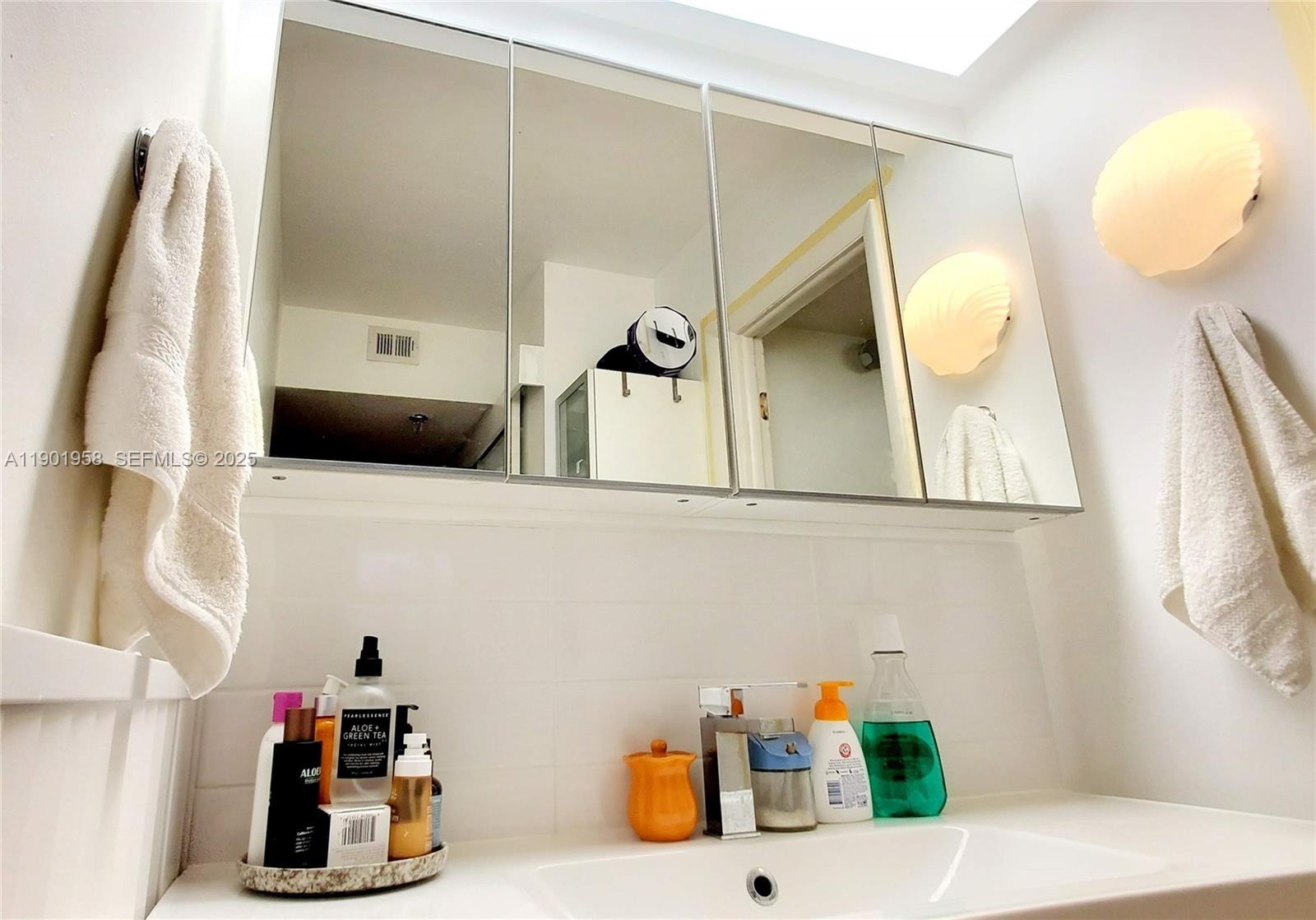 17890 W Dixie Hwy #515 North Miami Beach, FL 33160