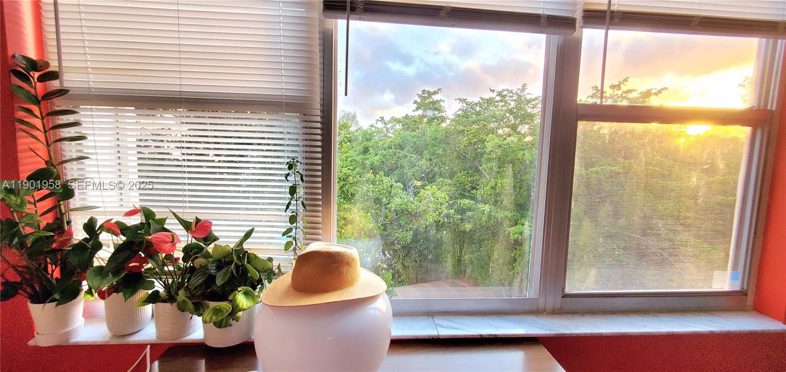 17890 W Dixie Hwy #515 North Miami Beach, FL 33160