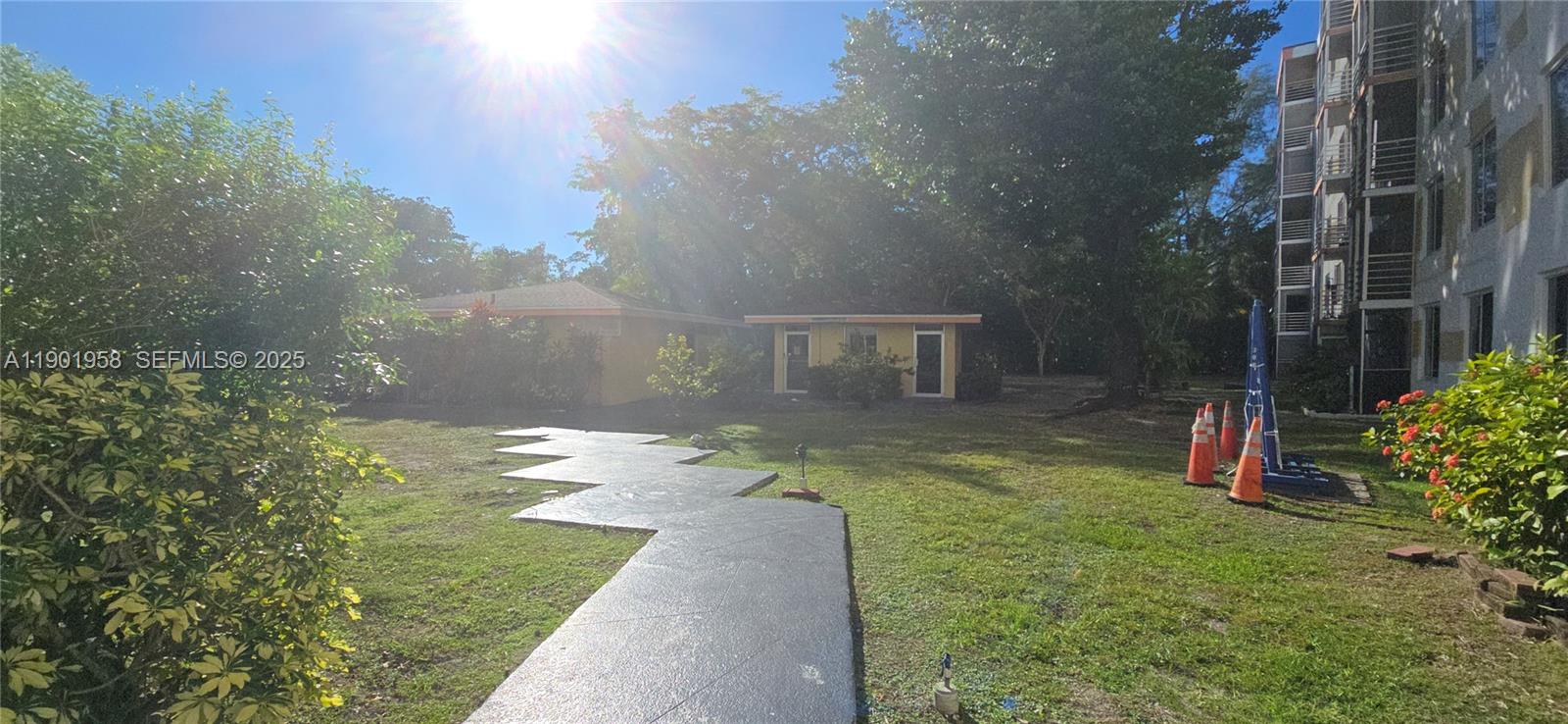 17890 W Dixie Hwy #515 North Miami Beach, FL 33160