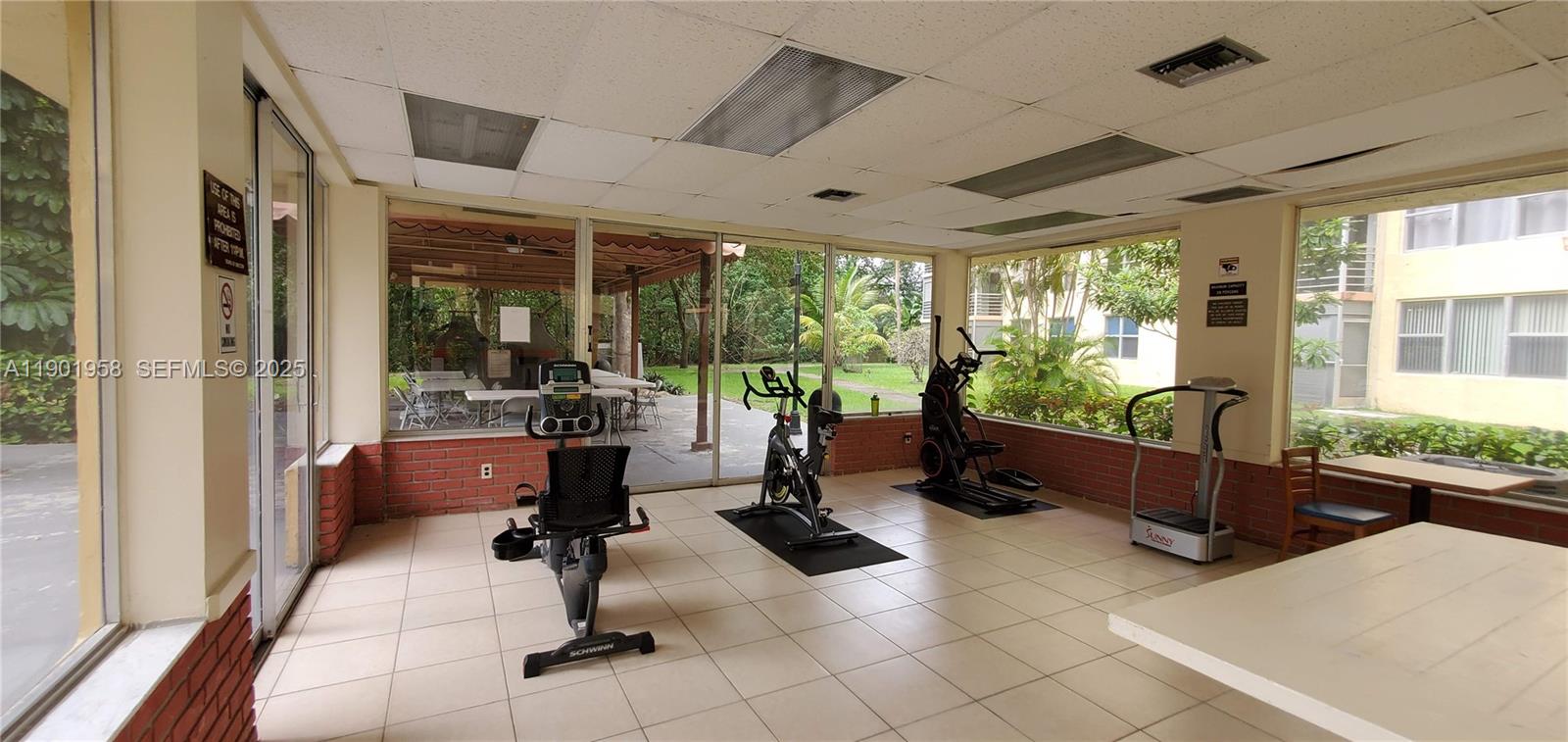 17890 W Dixie Hwy #515 North Miami Beach, FL 33160