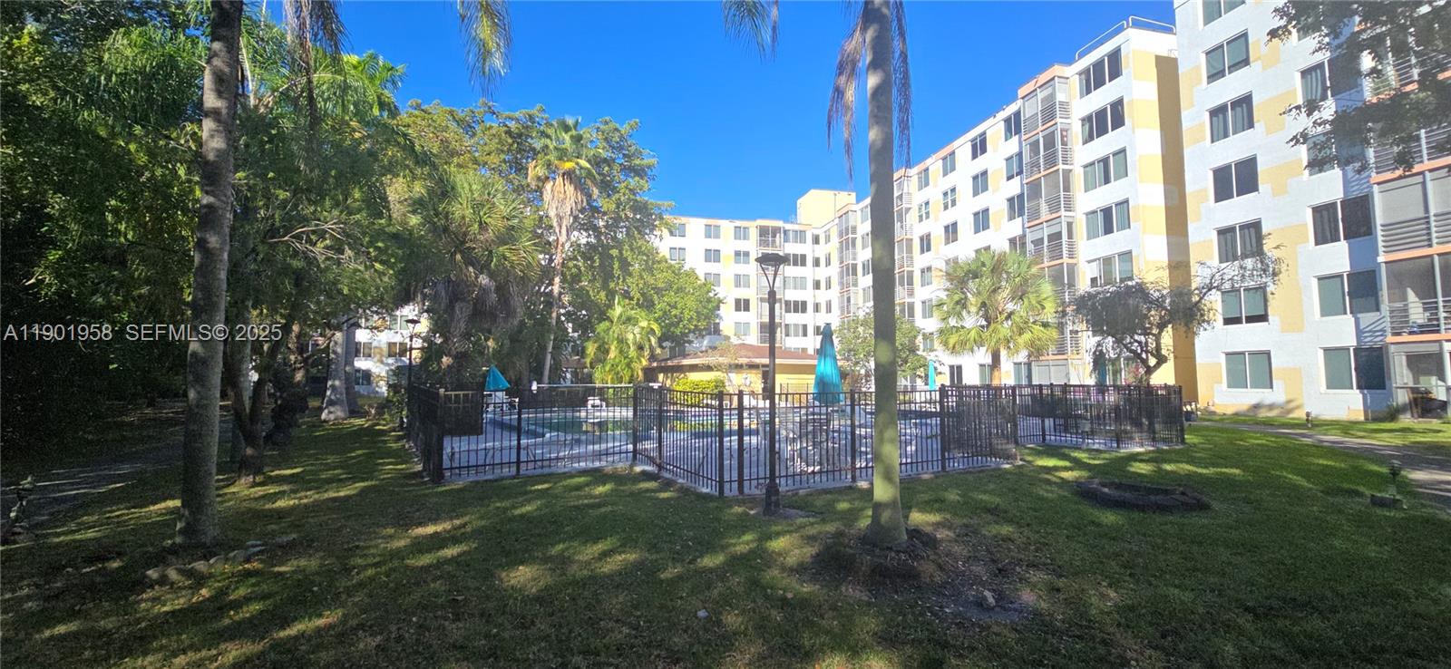 17890 W Dixie Hwy #515 North Miami Beach, FL 33160