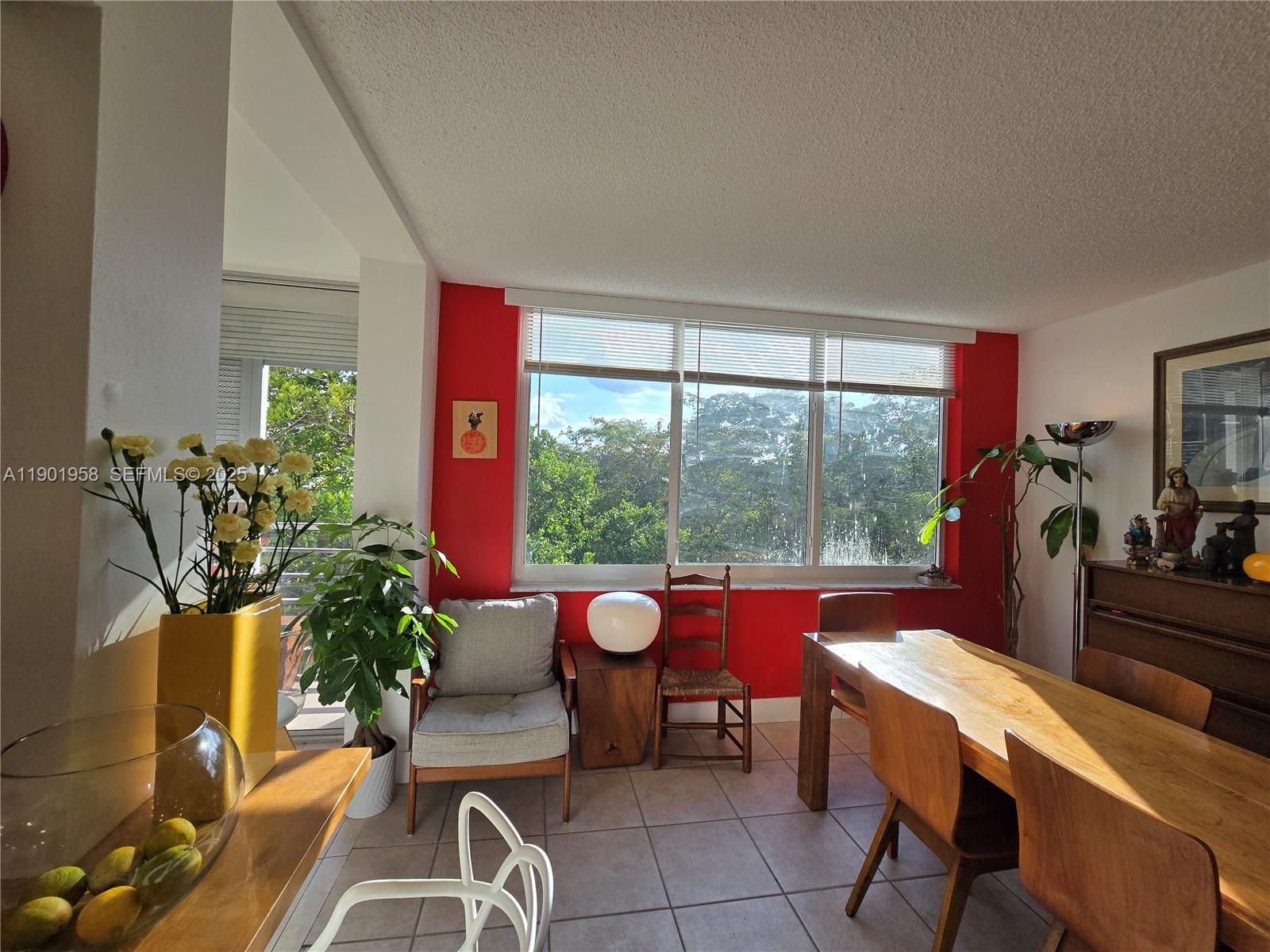 17890 W Dixie Hwy #515 North Miami Beach, FL 33160