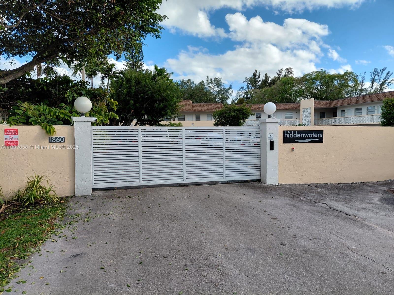 1860 Venice Park Dr #130