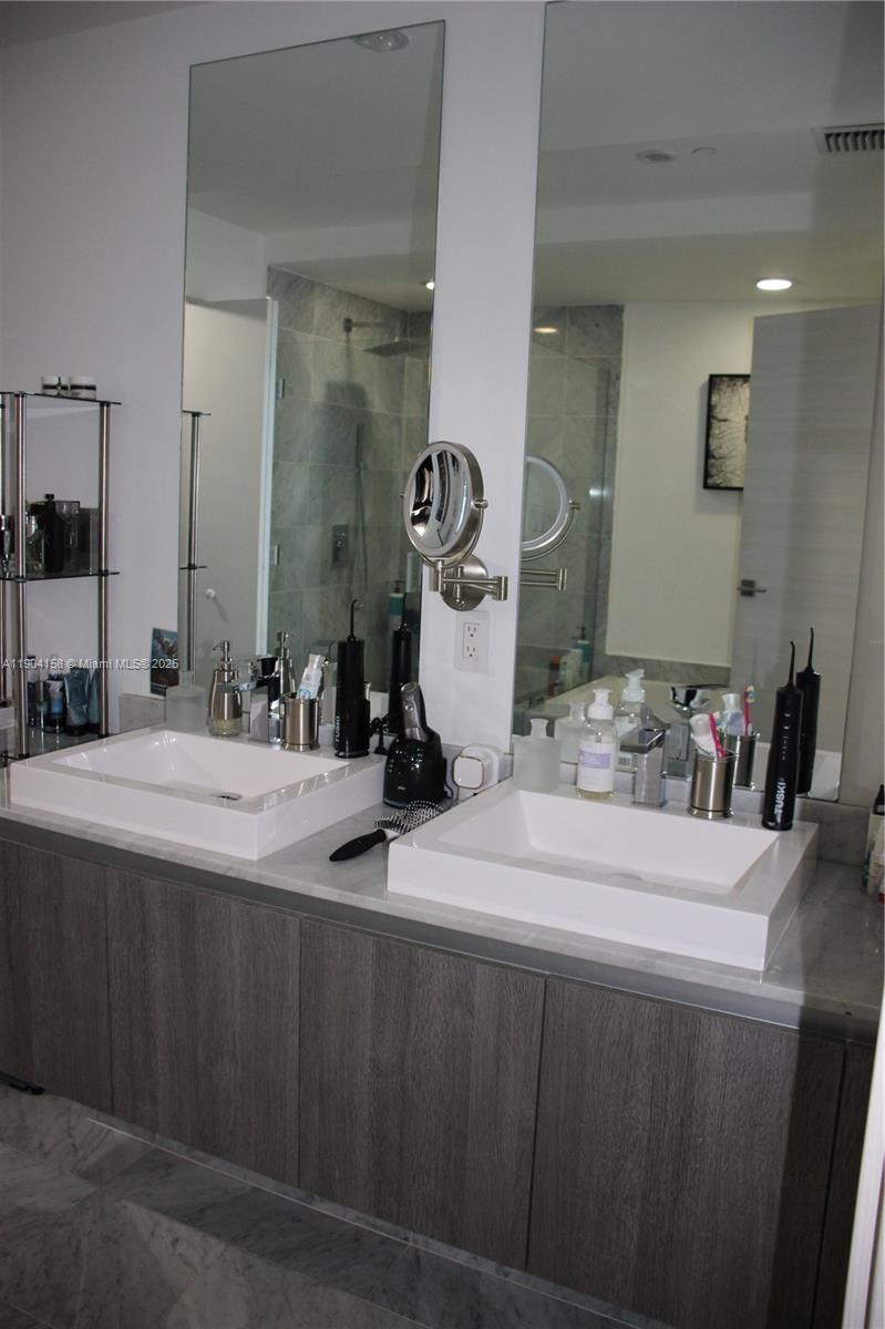 801 S Miami Ave #5508 Miami, FL 33130