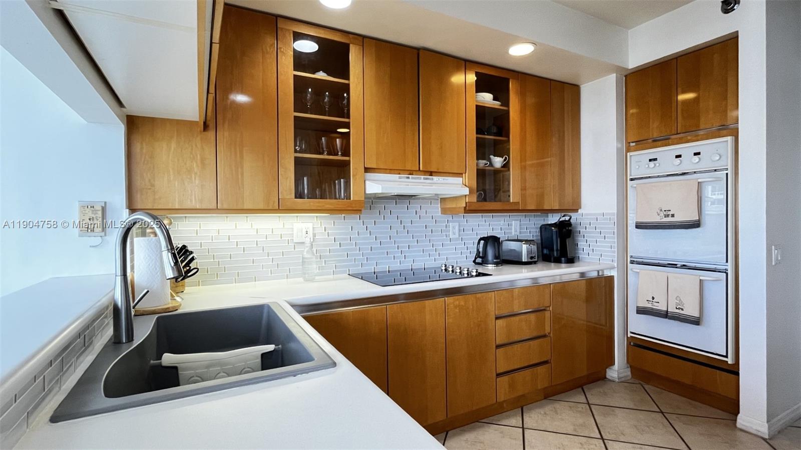 21150 Point Pl #1202 Aventura, FL 33180