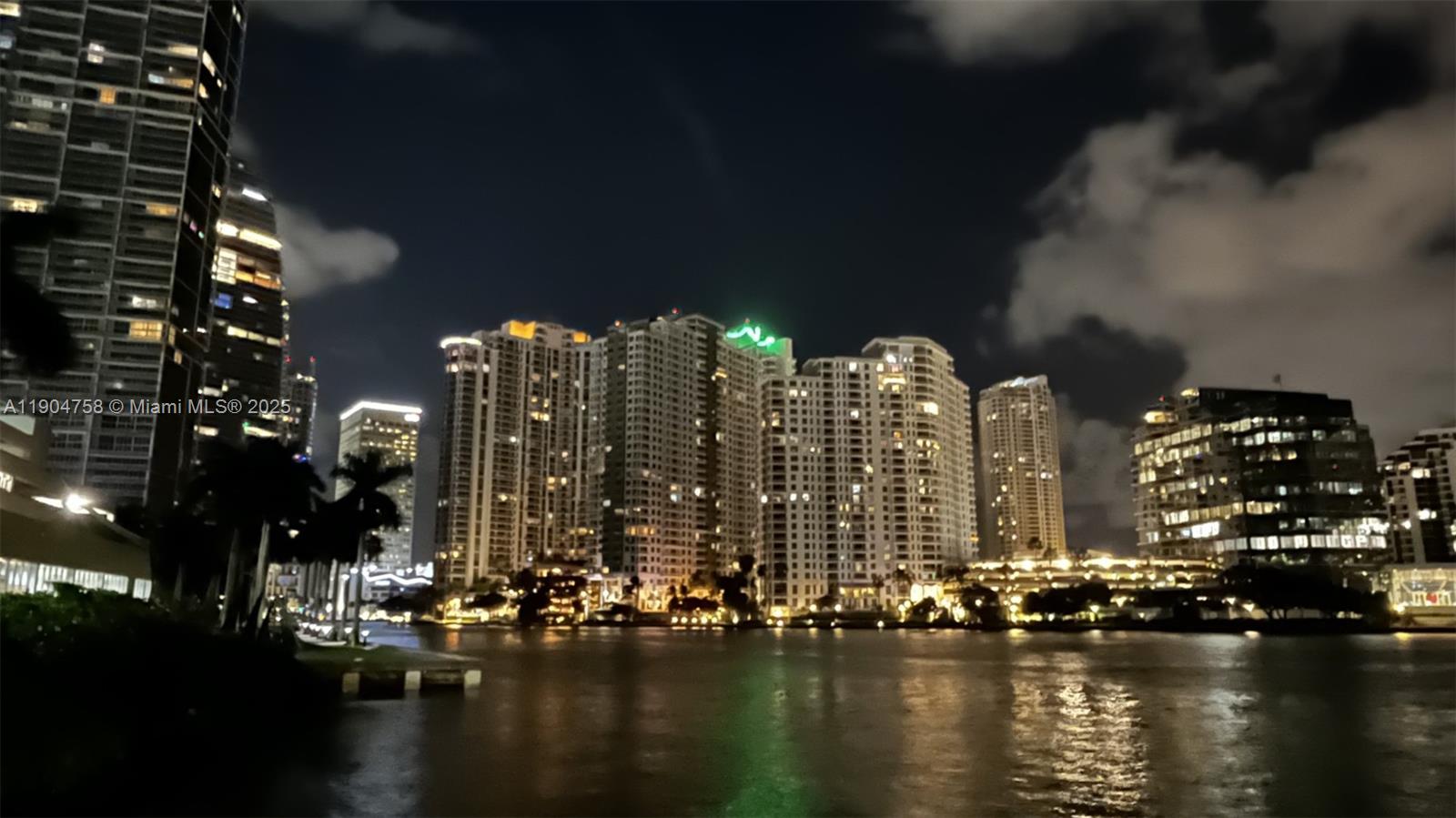 21150 Point Pl #1202 Aventura, FL 33180