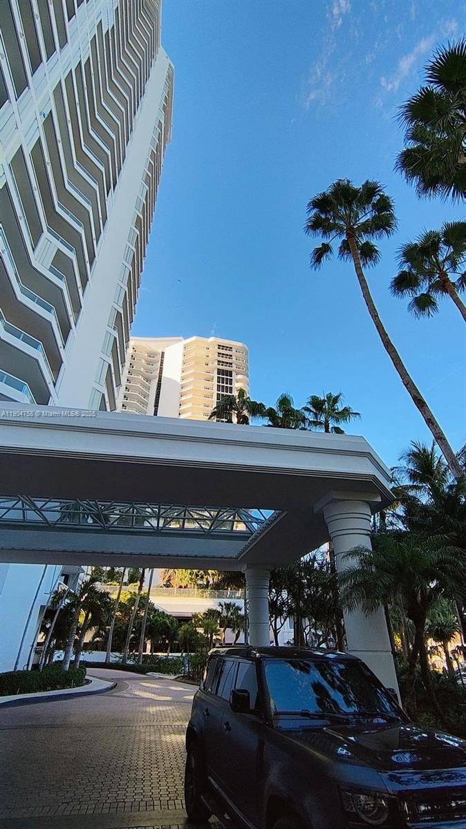 21150 Point Pl #1202 Aventura, FL 33180