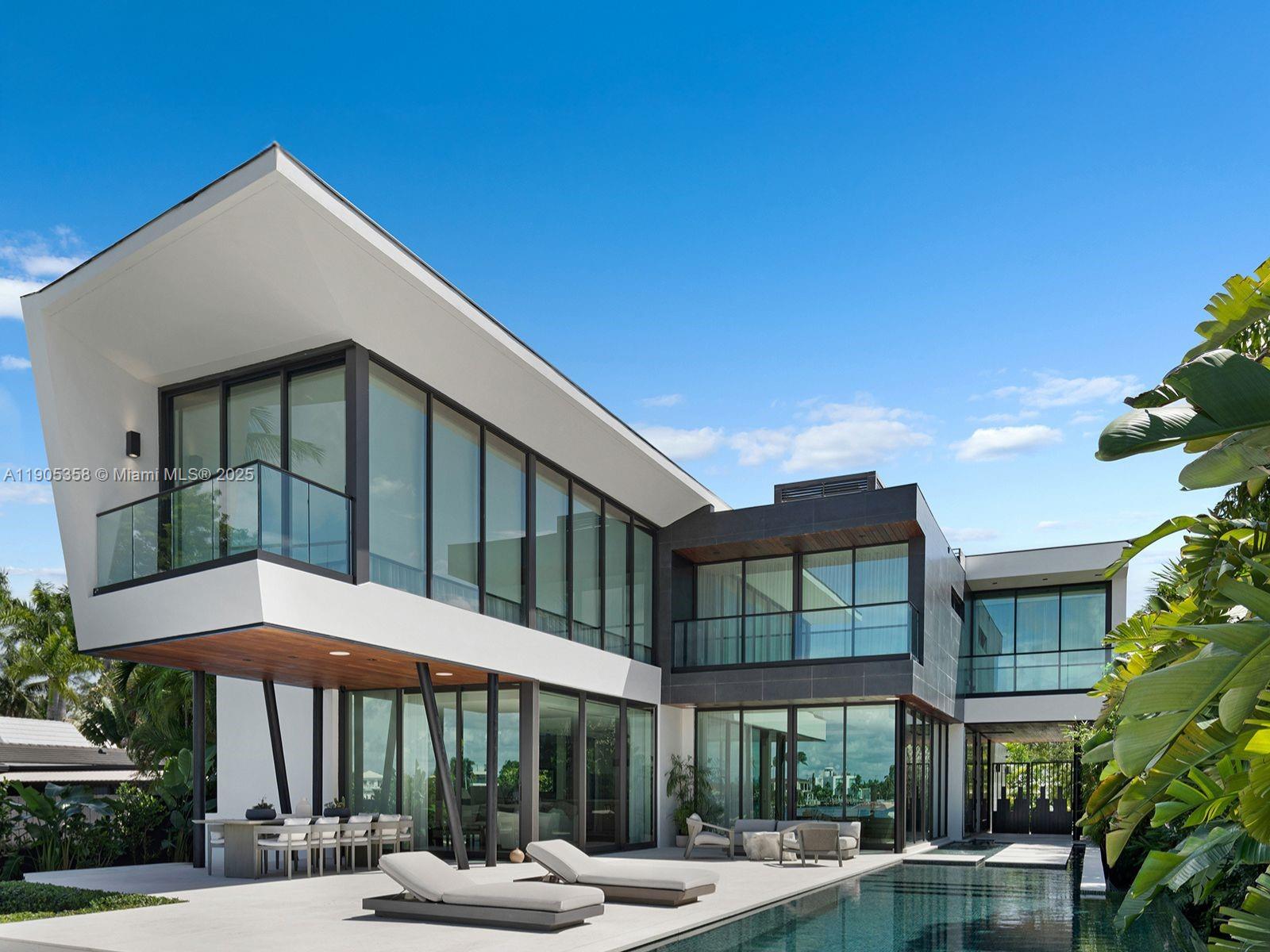 1165 N Biscayne Pt Rd Miami Beach, FL 33141