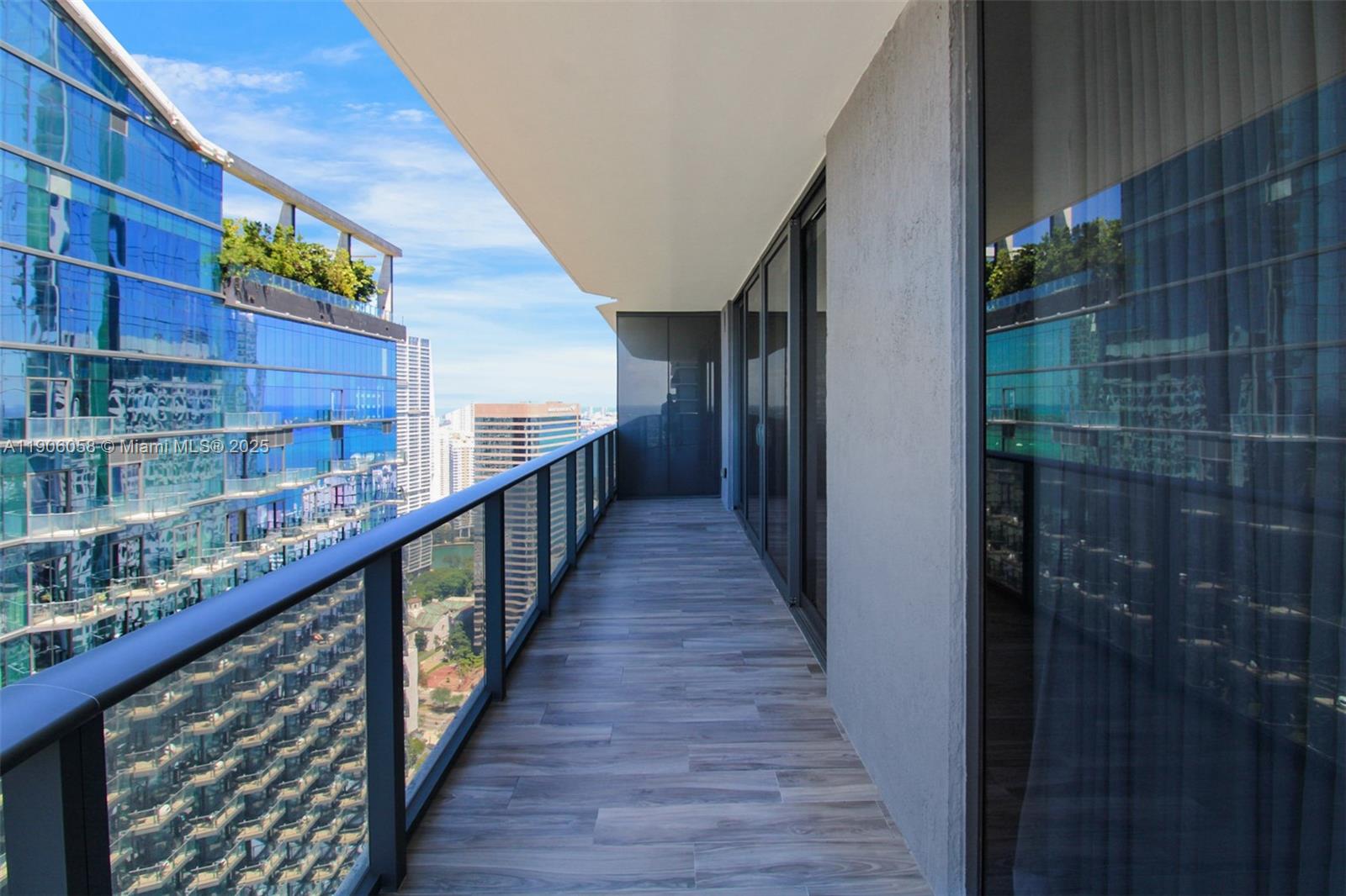 image Sls Lux Residences24