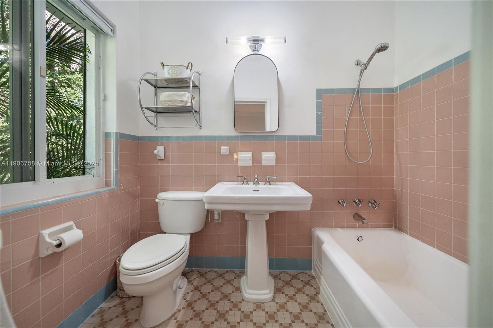 124 NE 96th St Miami Shores, FL 33138