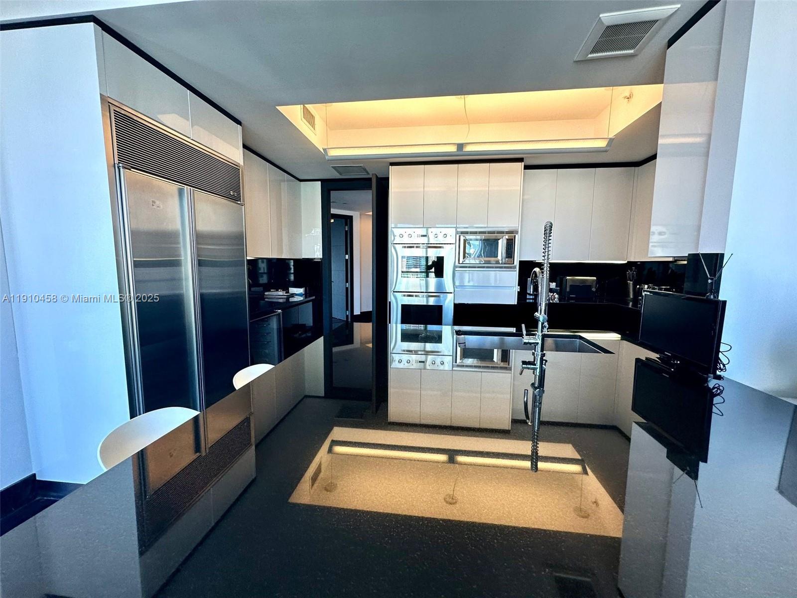 Undisclosed Address Miami, FL 33131