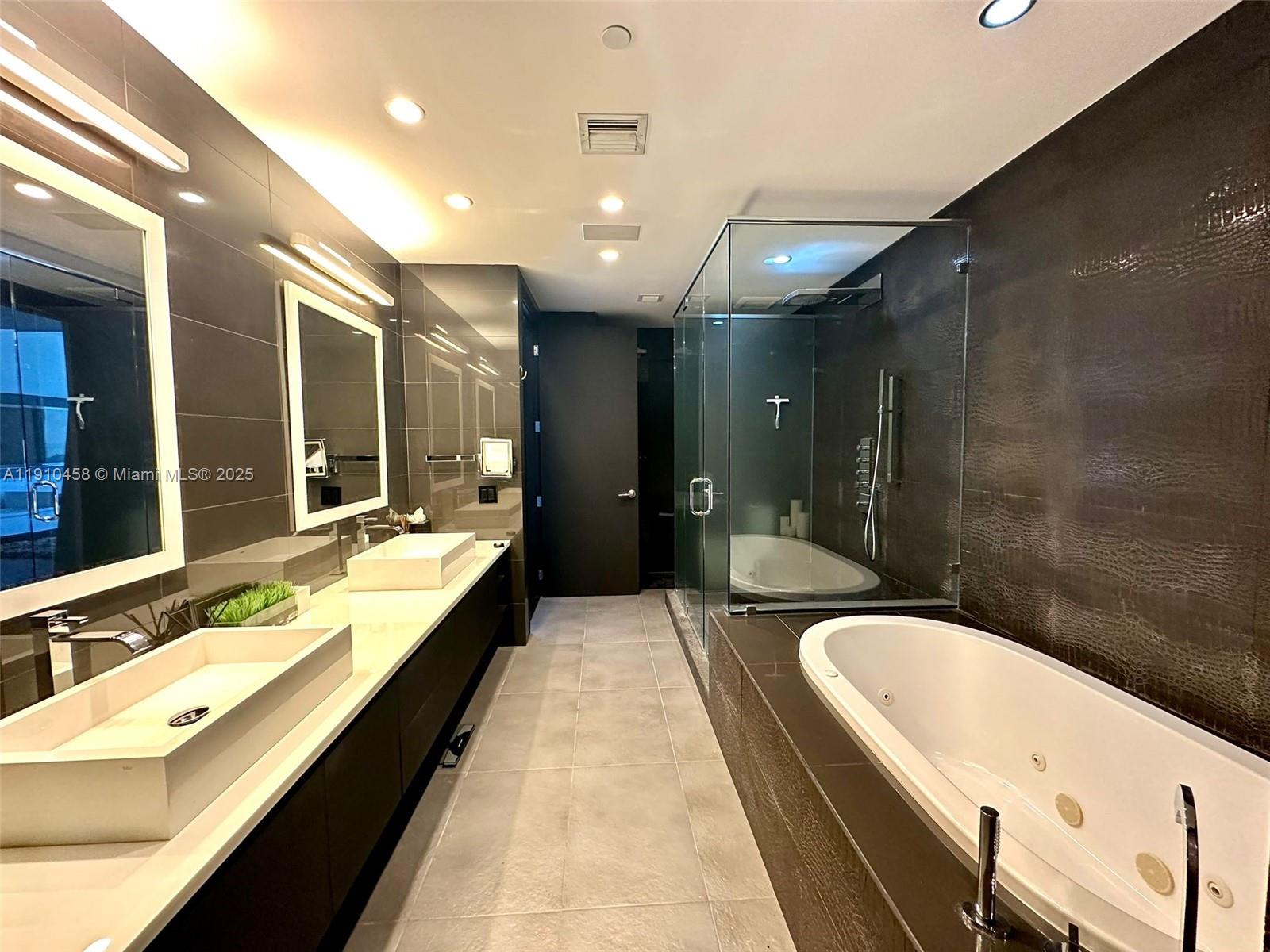 Undisclosed Address Miami, FL 33131