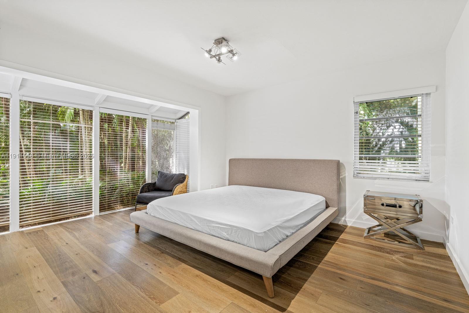 11015 Lakeside Dr Coral Gables, FL 33156