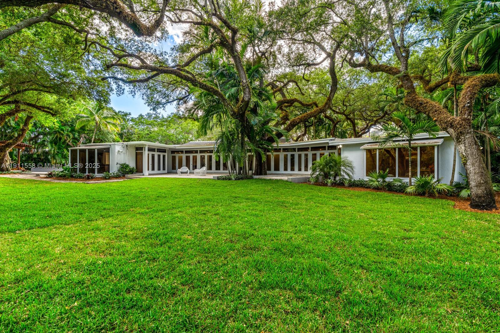 11015 Lakeside Dr Coral Gables, FL 33156