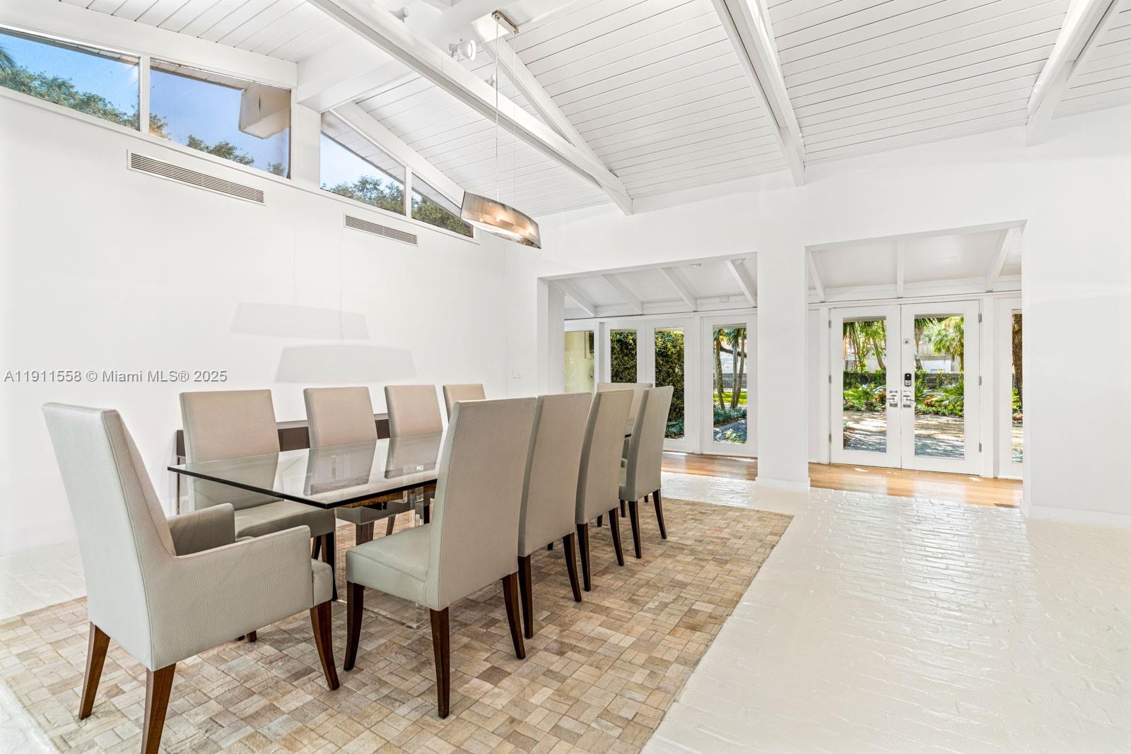 11015 Lakeside Dr Coral Gables, FL 33156