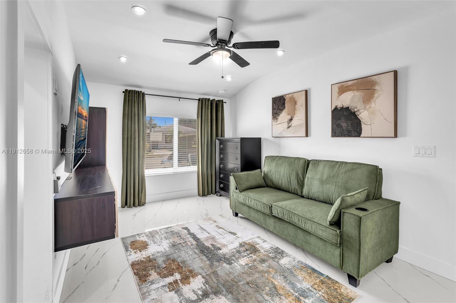 797 NW 35th St Miami, FL 33127