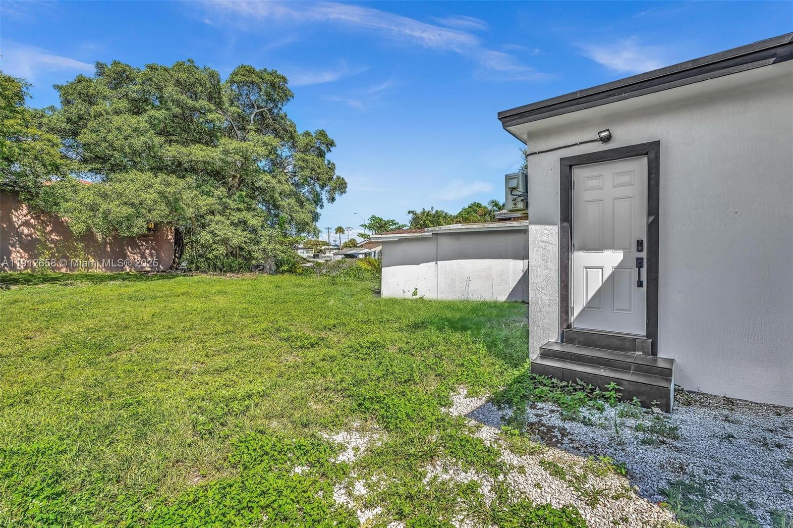 797 NW 35th St Miami, FL 33127