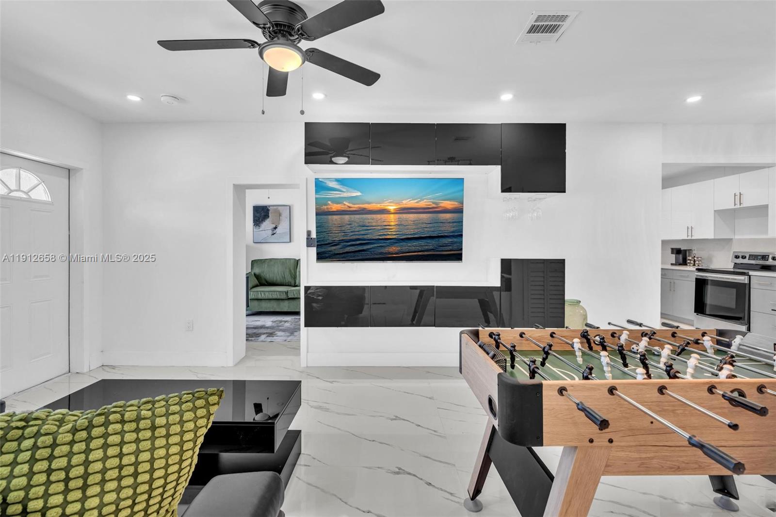 797 NW 35th St Miami, FL 33127