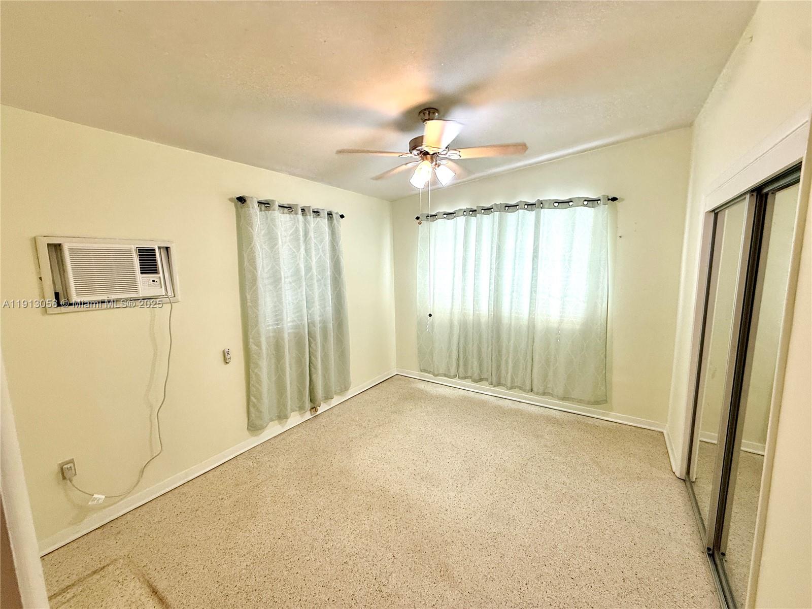 6339 SW 32nd St Miami, FL 33155