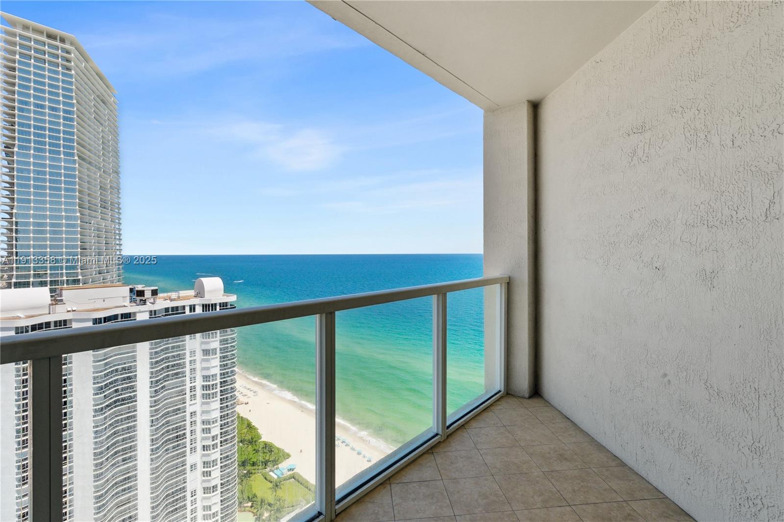 16699 Collins Ave #3406