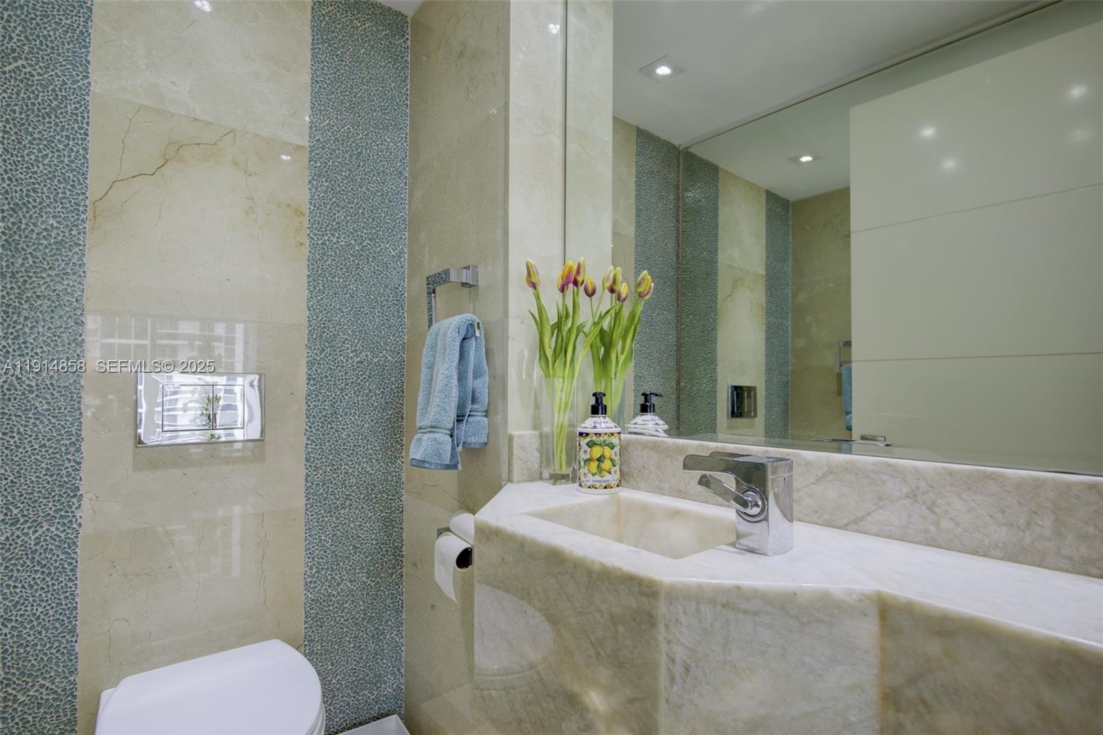 4775 Collins Ave #1601 Miami Beach, FL 33140