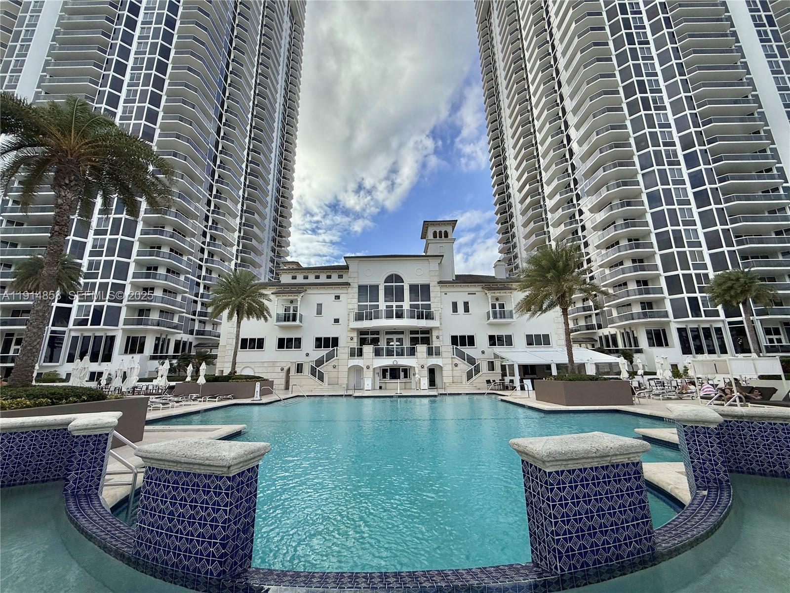 4775 Collins Ave #1601 Miami Beach, FL 33140