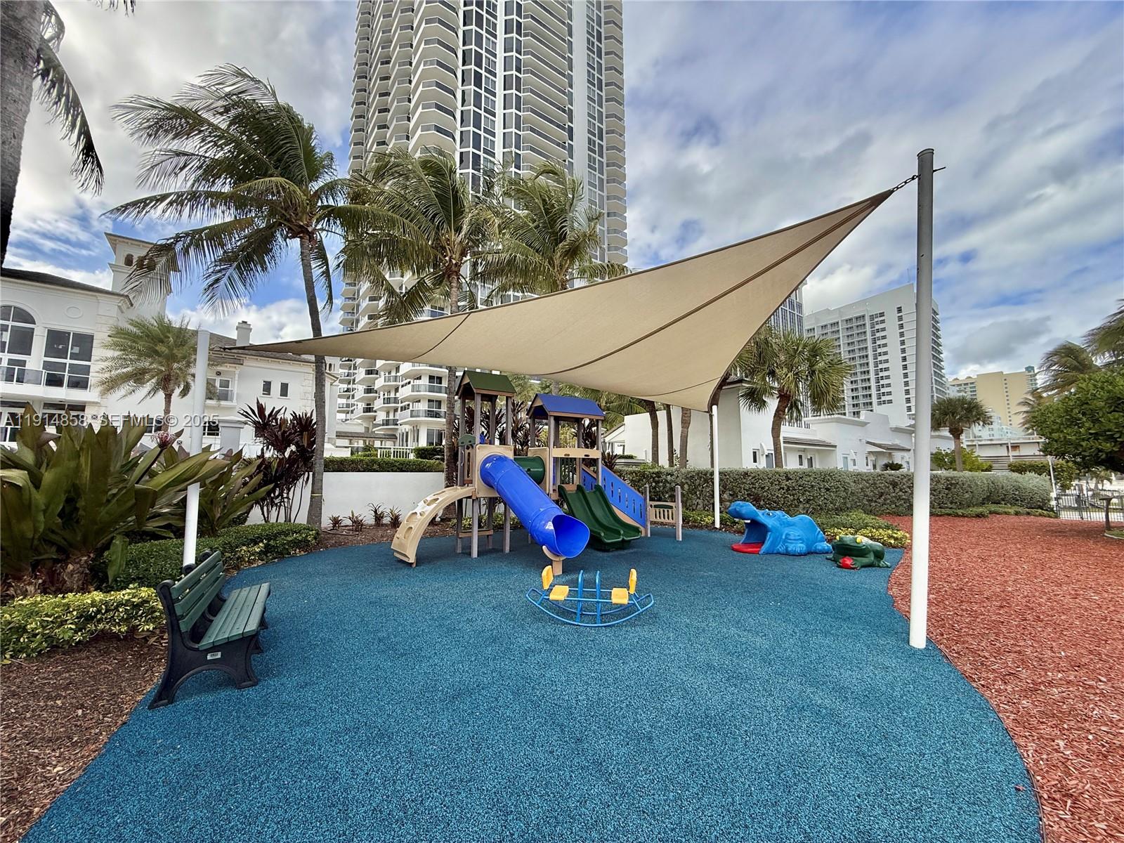 4775 Collins Ave #1601 Miami Beach, FL 33140