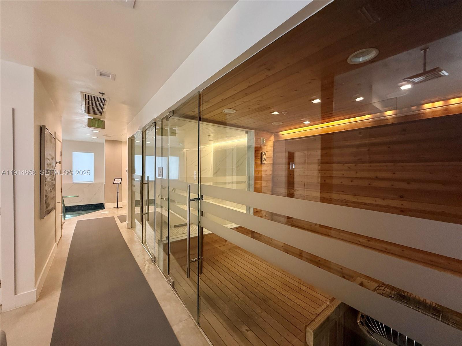 4775 Collins Ave #1601 Miami Beach, FL 33140