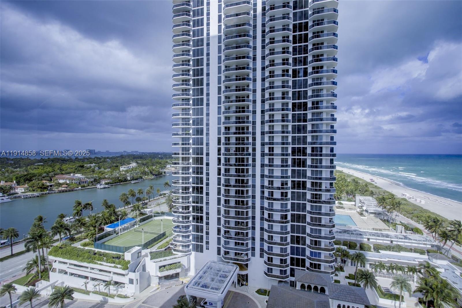 4775 Collins Ave #1601 Miami Beach, FL 33140