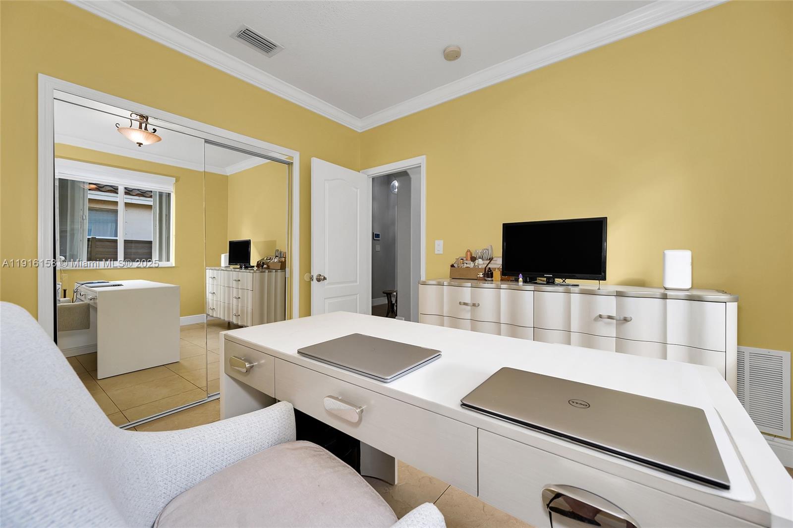 18332 SW 94th Ct Palmetto Bay, FL 33157