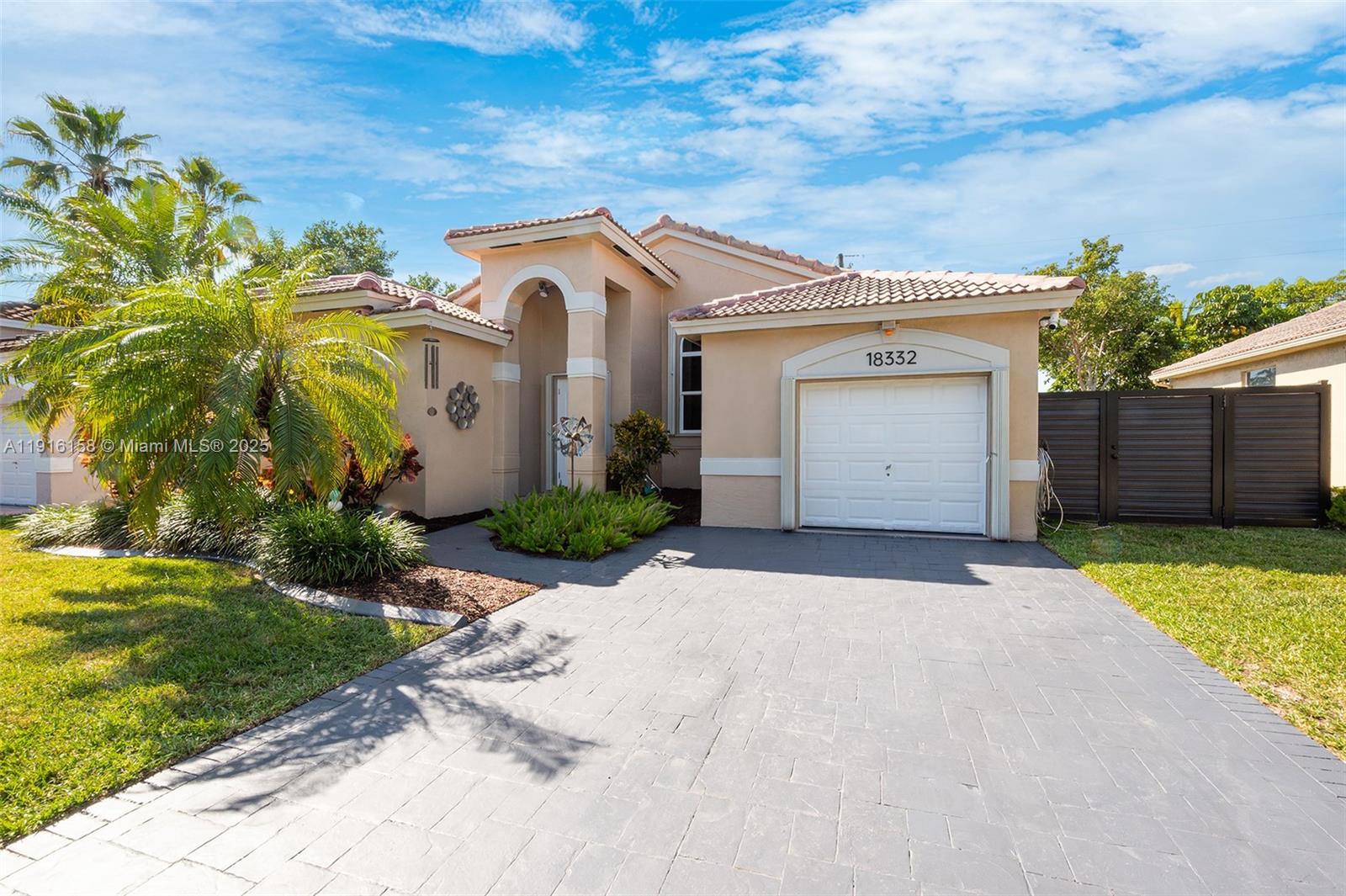 18332 SW 94th Ct Palmetto Bay, FL 33157