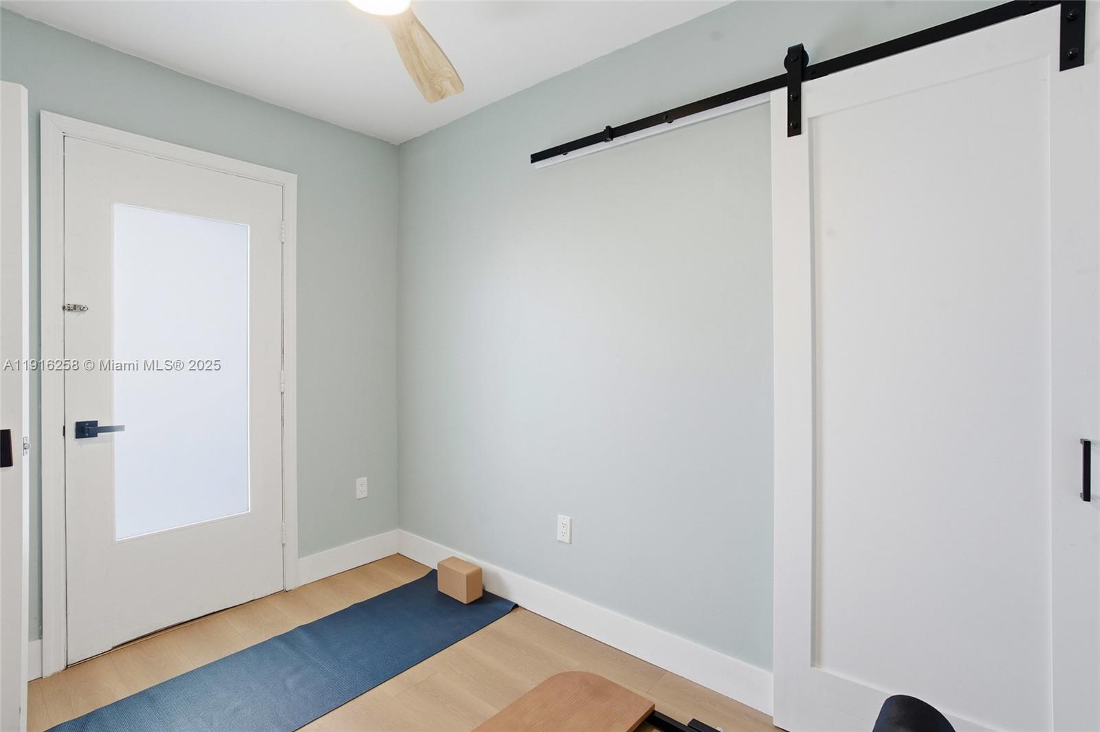 1100 11th St #405 Miami Beach, FL 33139