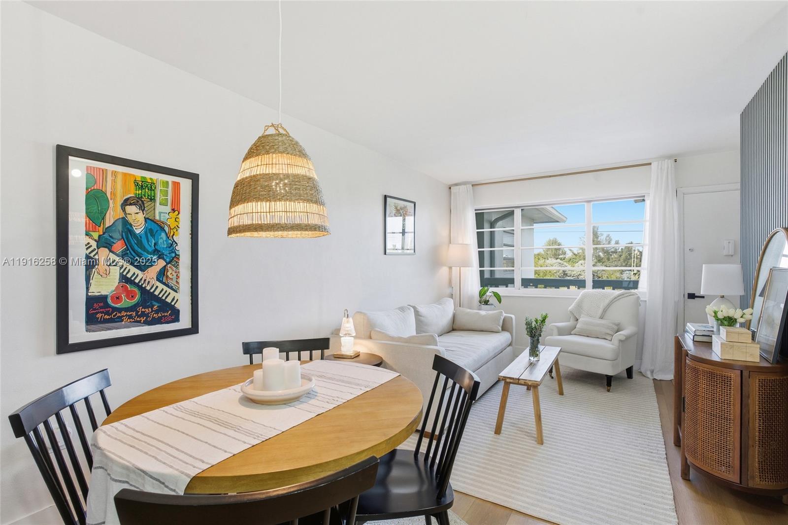 1100 11th St #405 Miami Beach, FL 33139