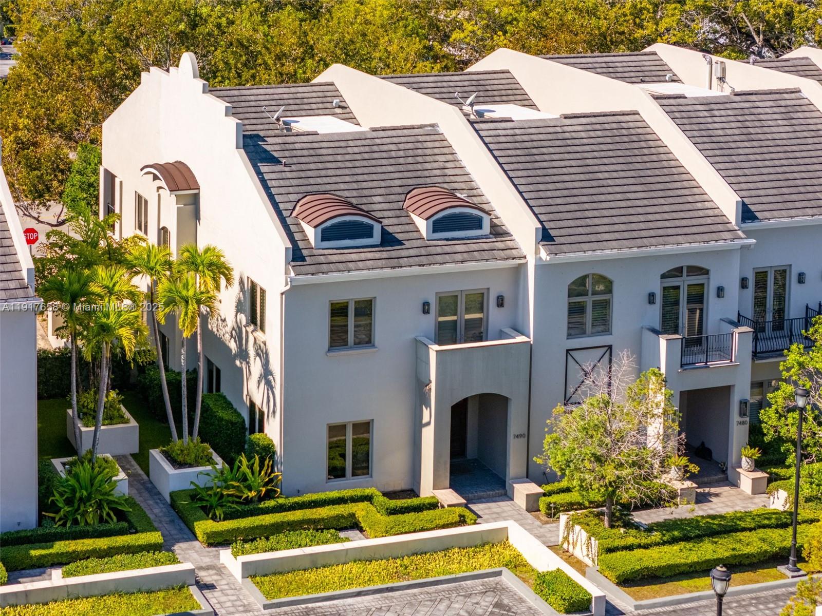 7490 SW 56th Ct Miami, FL 33143
