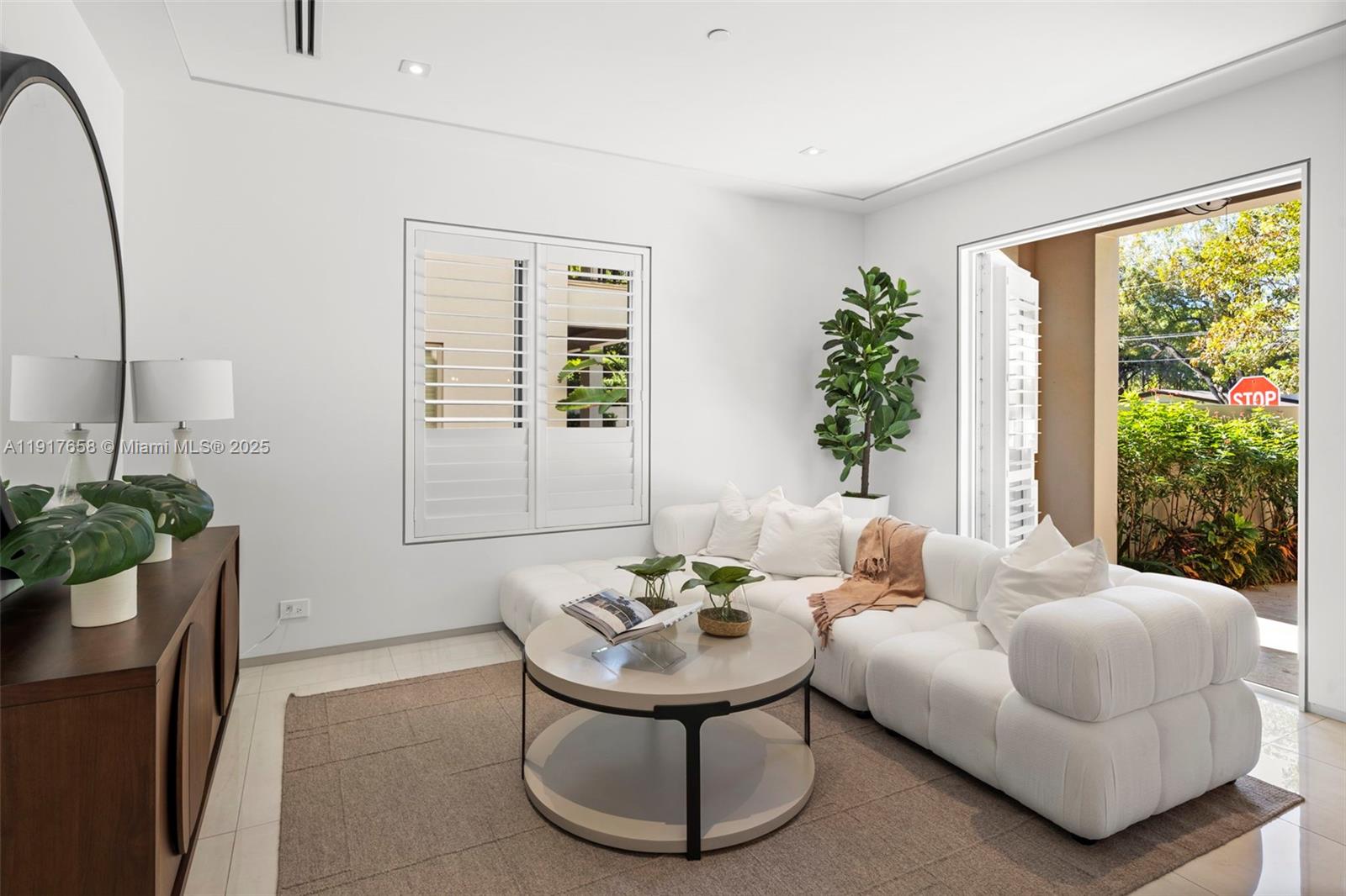 7490 SW 56th Ct Miami, FL 33143