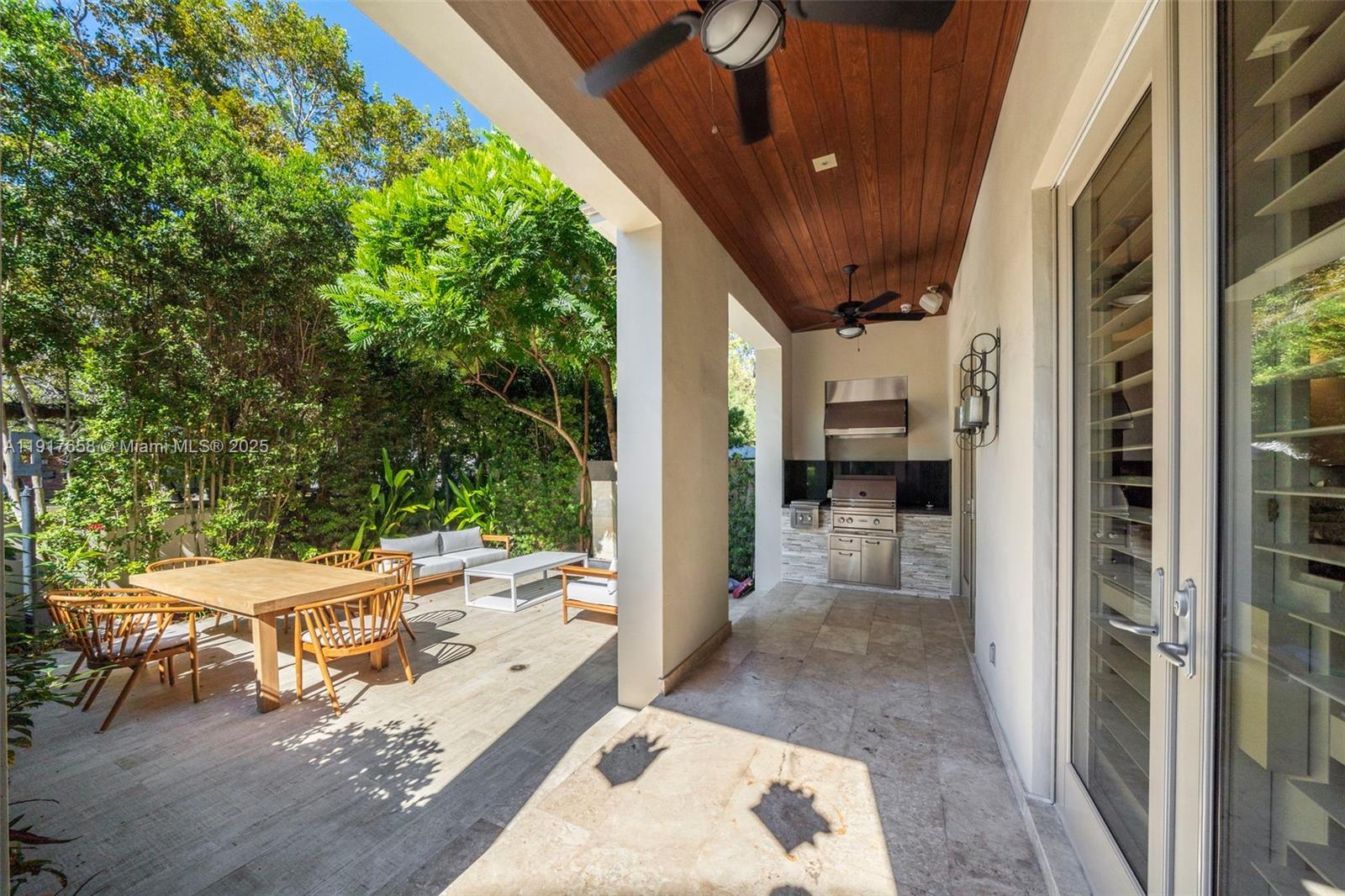 7490 SW 56th Ct Miami, FL 33143