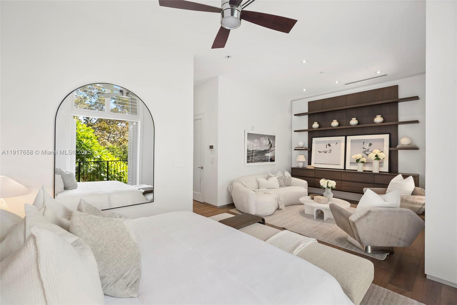 7490 SW 56th Ct Miami, FL 33143