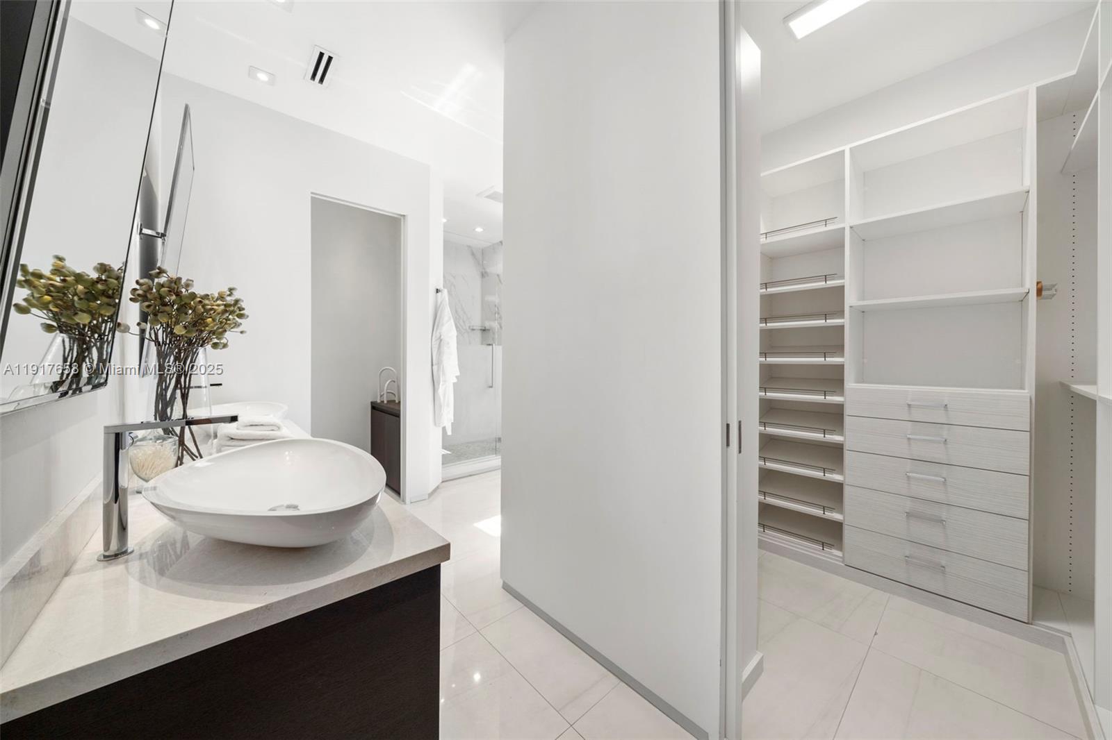 7490 SW 56th Ct Miami, FL 33143