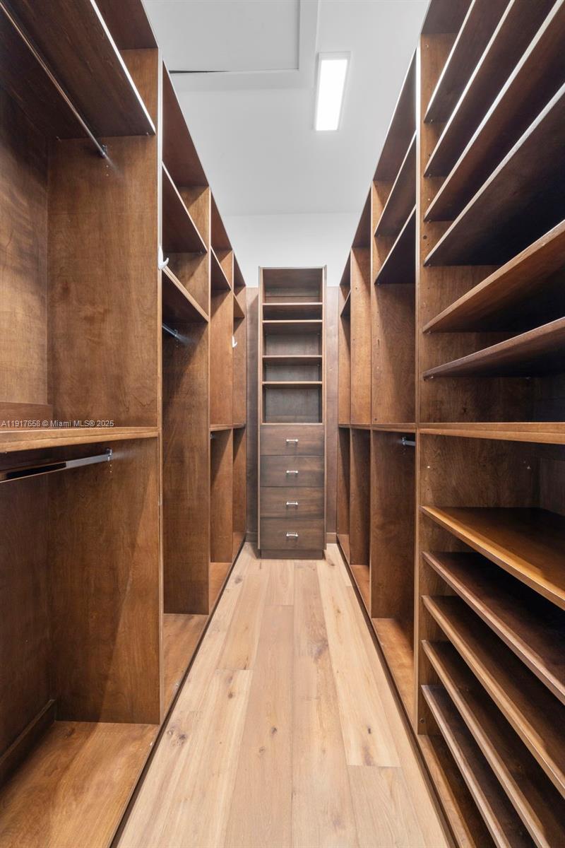 7490 SW 56th Ct Miami, FL 33143