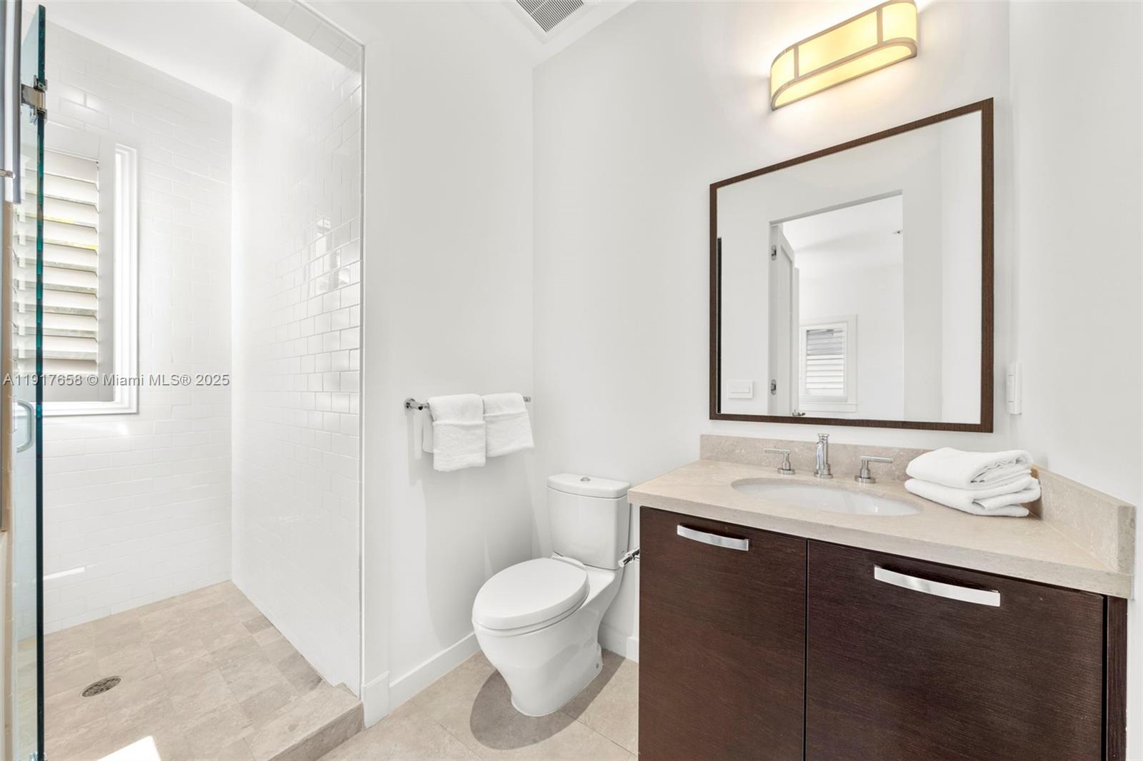 7490 SW 56th Ct Miami, FL 33143