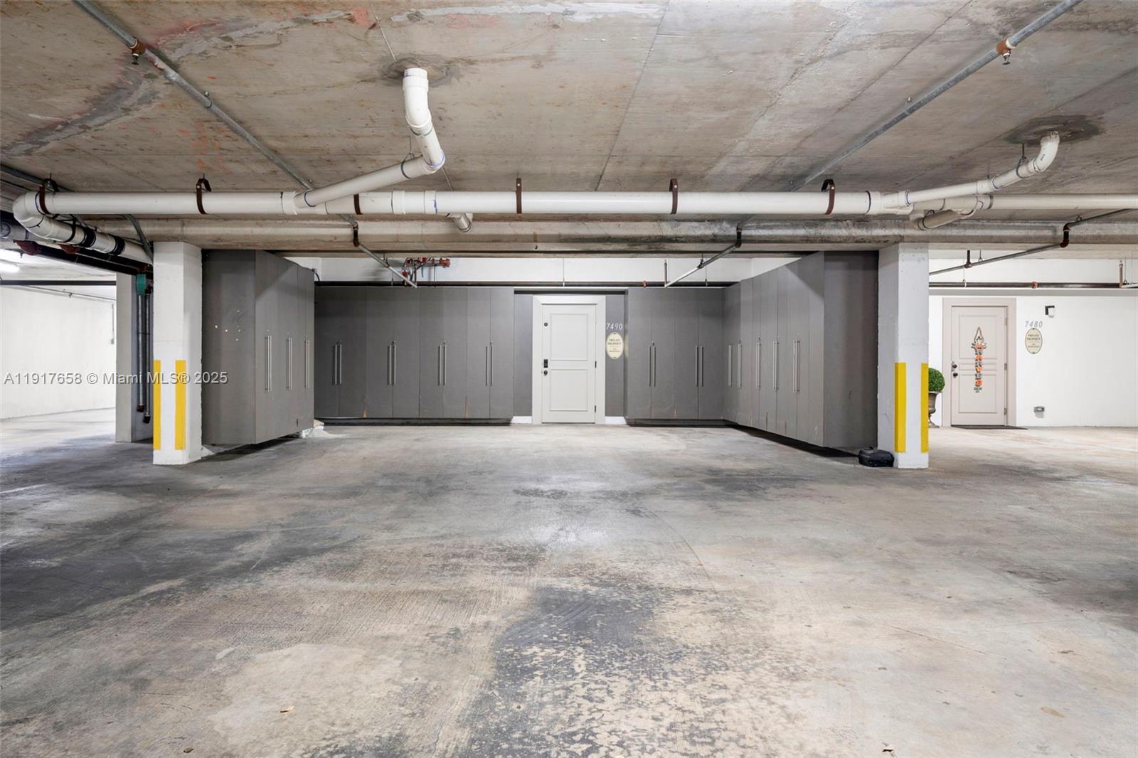 7490 SW 56th Ct Miami, FL 33143