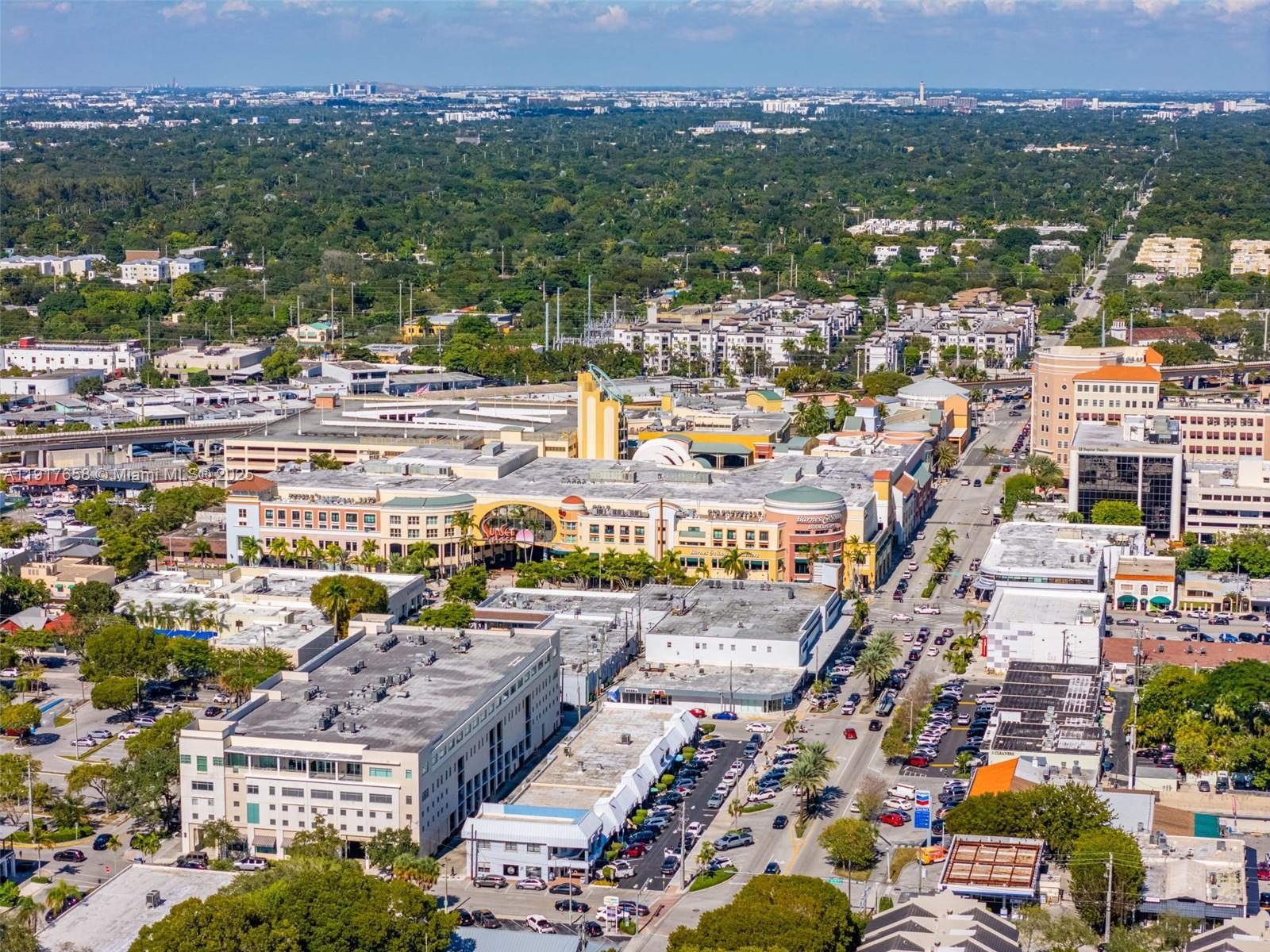 7490 SW 56th Ct Miami, FL 33143