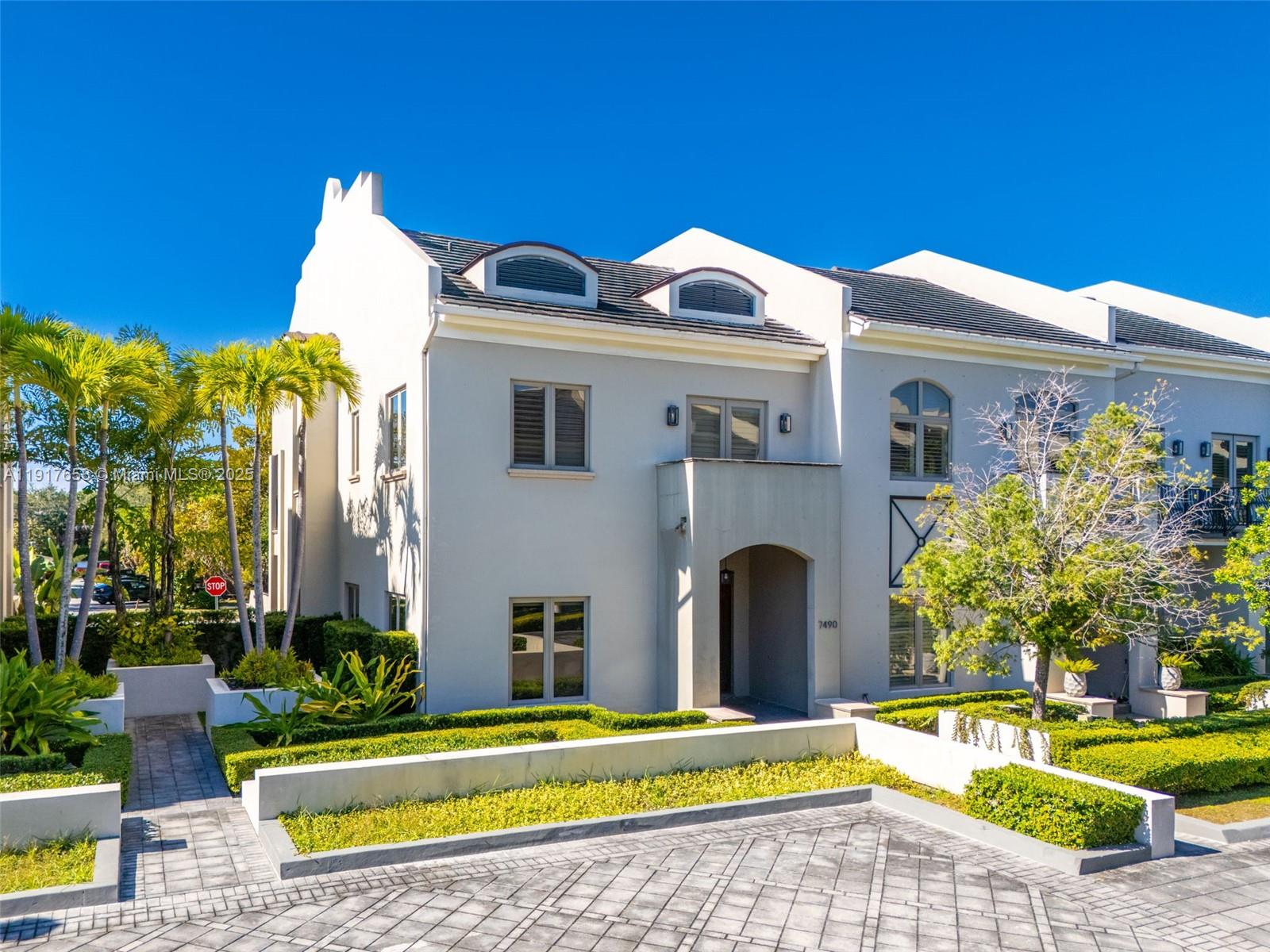 7490 SW 56th Ct Miami, FL 33143